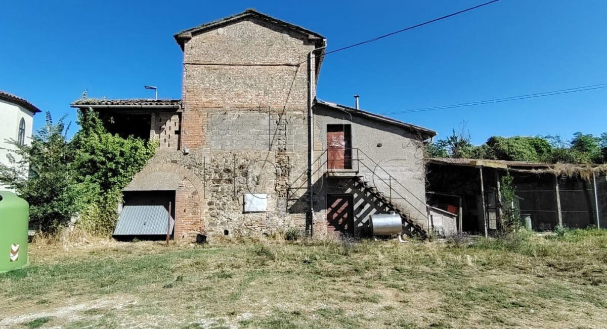 Annesso con terreno