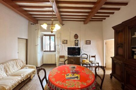 Casa singola con giardino