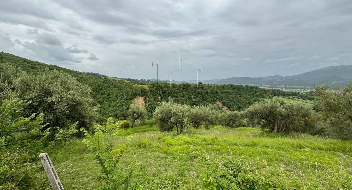 Casale in pietra in vendita a pochi passi da Umbertide