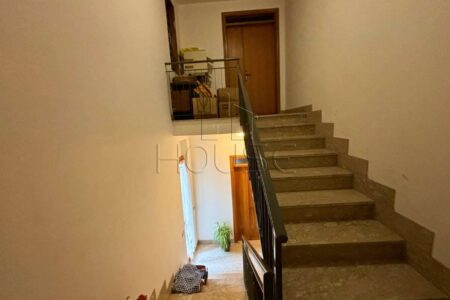 Casa singola bifamiliare con corte esclusiva
