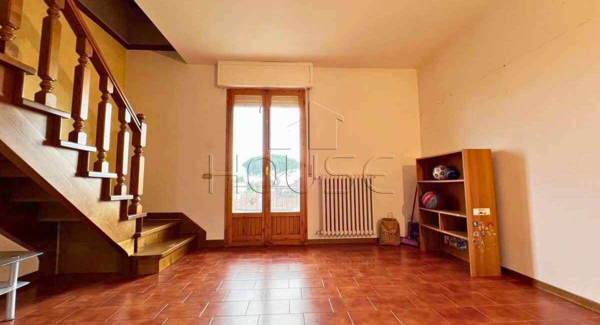 Appartamento di 100 mq con garage e soffitta