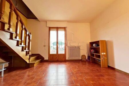 Appartamento di 100 mq con garage e soffitta