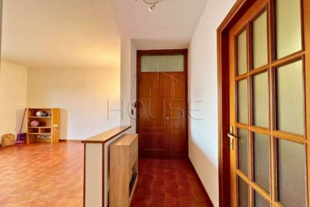 Appartamento di 100 mq con garage e soffitta