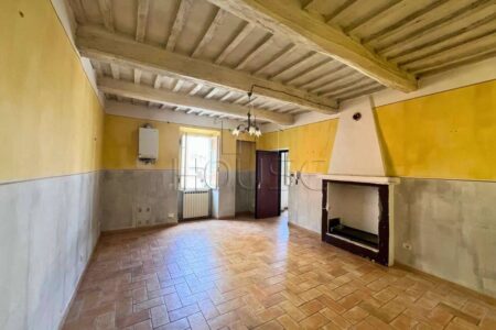 Appartamento con 3 camere in vendita ad Umbertide
