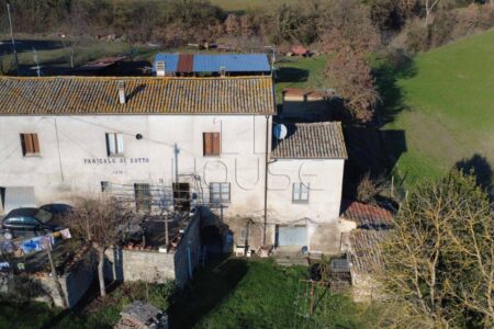 Porzione indipendente con giardino