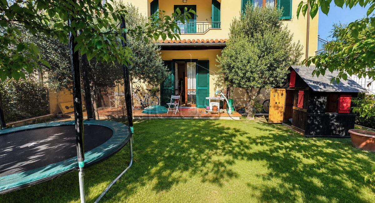 Appartamento con giardino esclusivo