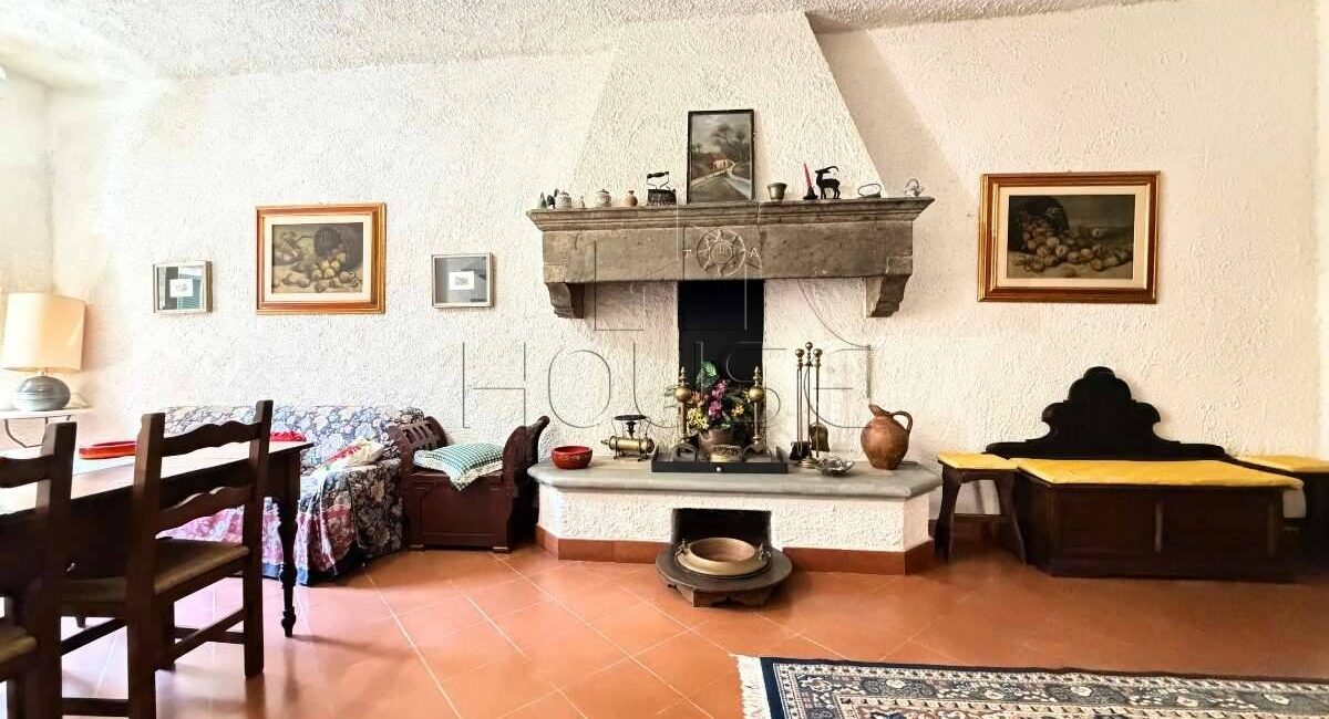 Appartamento ampio e luminoso a Montone