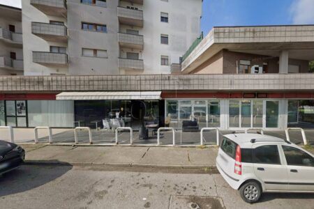 Locale Commerciale adibito a bar