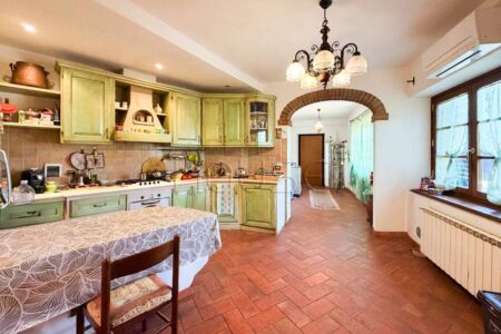 Villa Toscana con Piscina e Uliveto