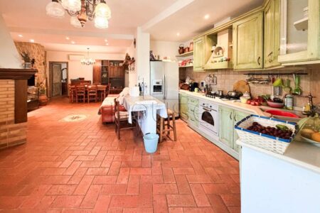 Villa Toscana con Piscina e Uliveto