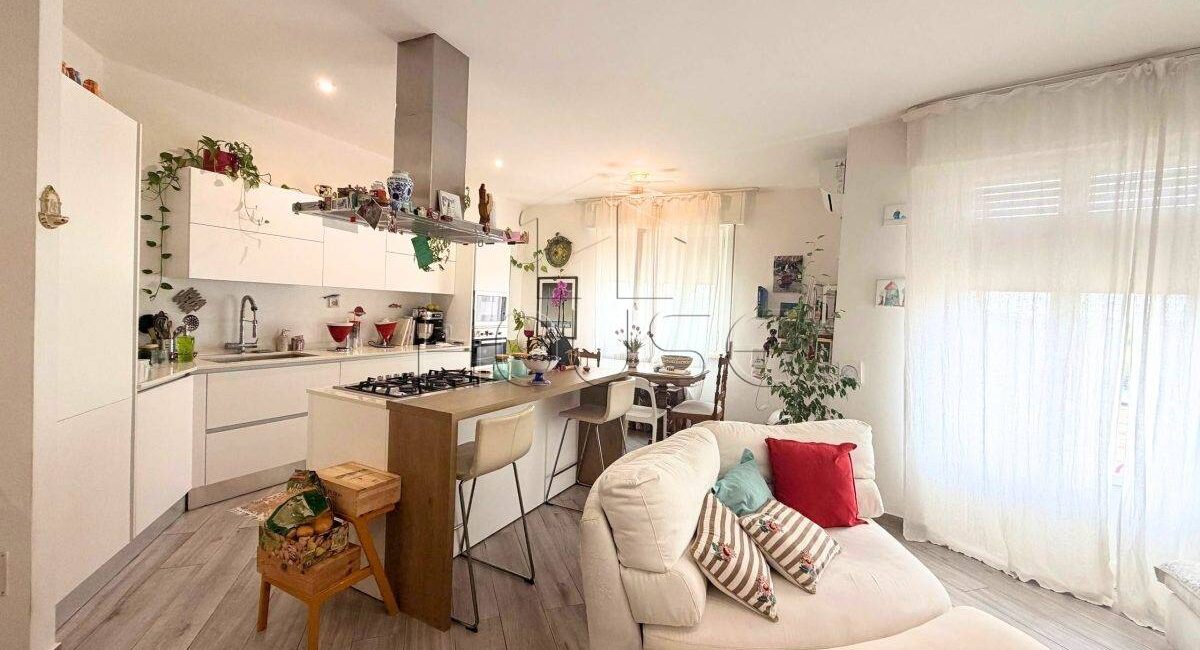 Appartamento con posto auto e cantina