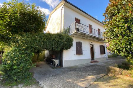 Casa Singola con Terreno Edificabile