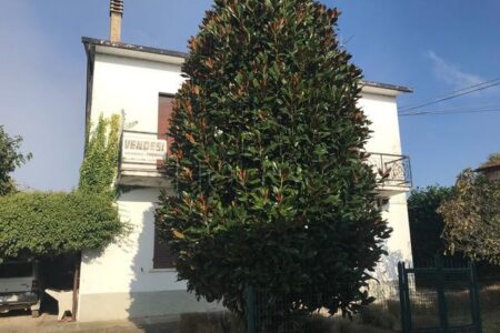 Casa Singola con Terreno Edificabile