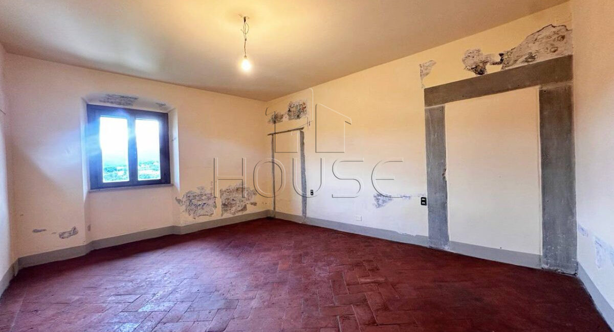 Terratetto in suggestivo borgo