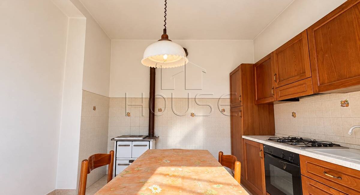 Casa singola con terreno zona Trestina