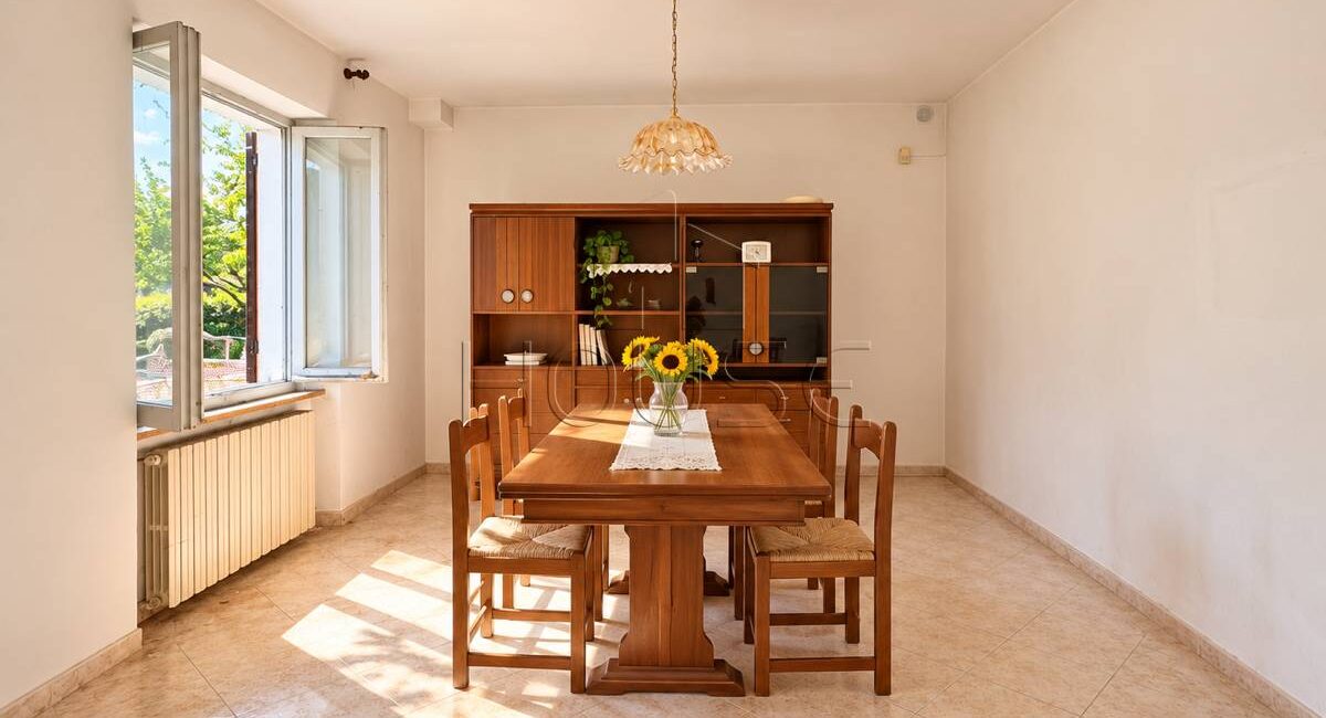 Casa singola con terreno zona Trestina