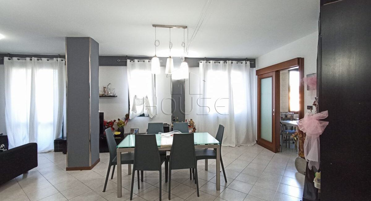 Appartamento secondo piano, zona Fuori Le Mura