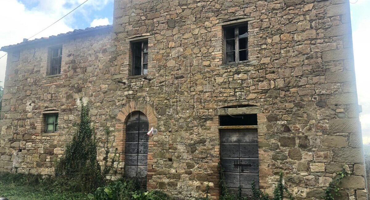 Casolare da ristrutturare
