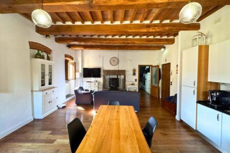 Appartamento ristrutturato in palazzo storico a Sansepolcro