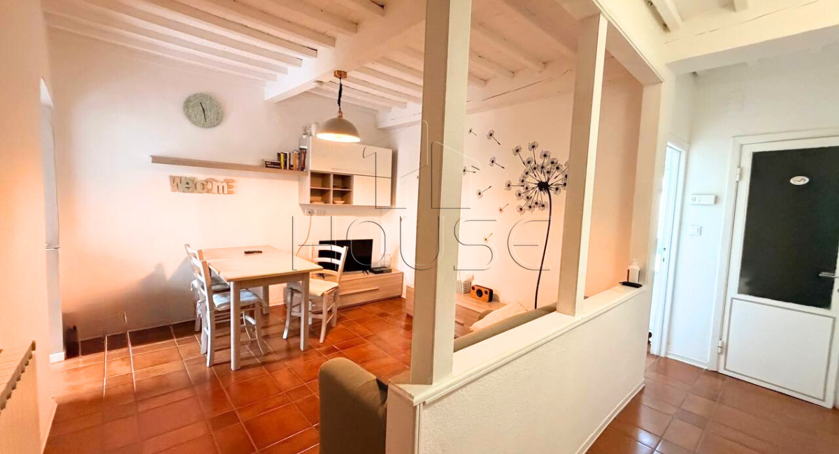 Centro storico appartamento con cantina