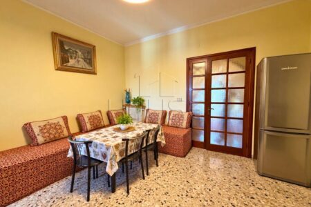 Appartamento luminoso con terrazzo e fondo a Sansepolcro