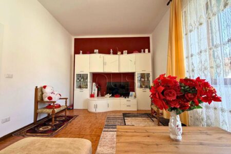 Appartamento luminoso a Sansepolcro con tre balconi