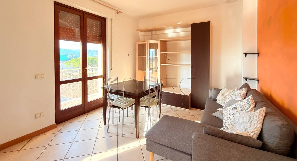 Villetta capotesta in vendita a Trestina con giardino e garage