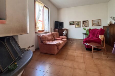 Appartamento ristrutturato in bifamiliare
