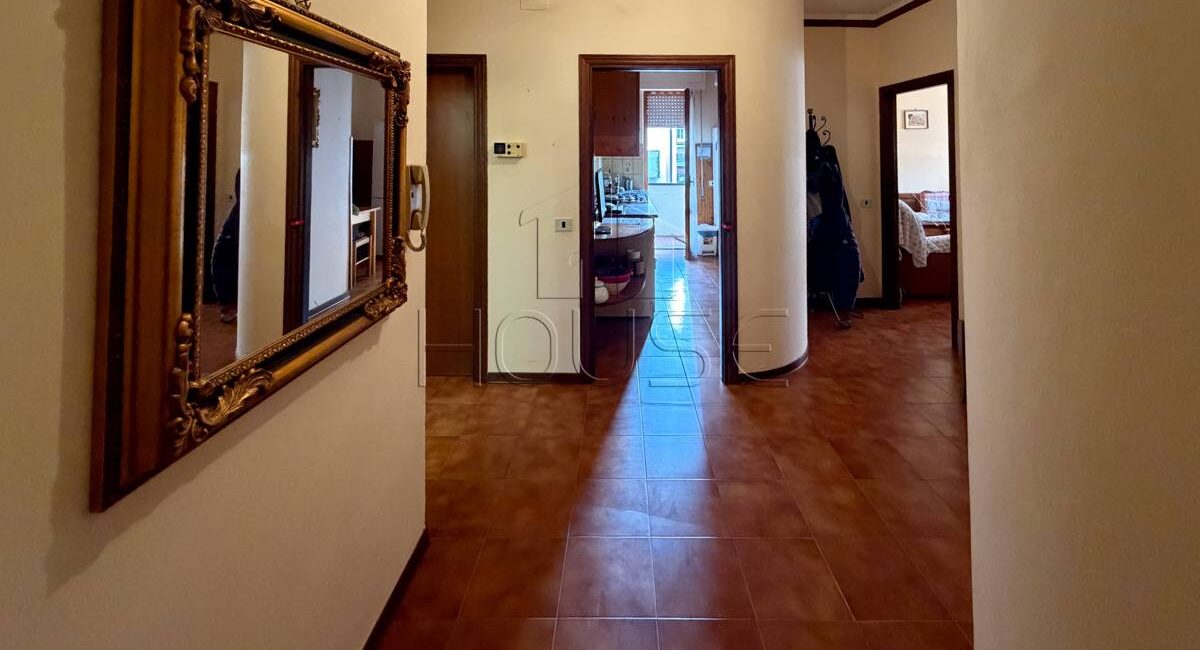 Appartamento a piano primo con ascensore, Città di Castello