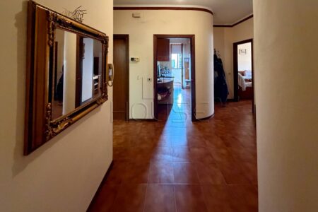 Appartamento a piano primo con ascensore, Città di Castello