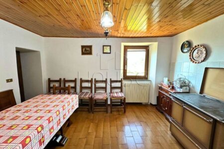 Casa indipendente in pietra con terreno a Badia Tedalda