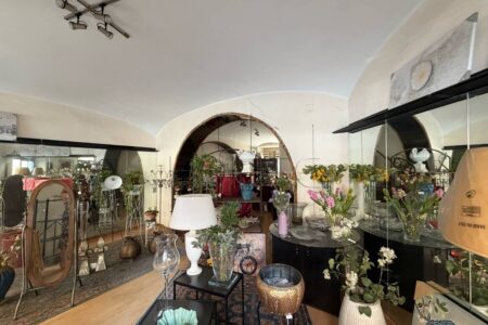 Locale commerciale
